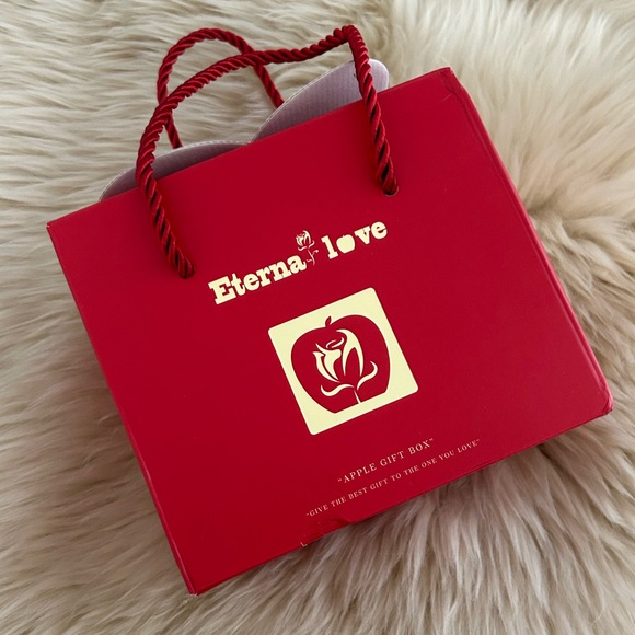 ETERNAL LOVE Gold Daughters Necklace - Picture 2 of 5